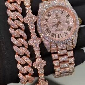 Rolex Rose Gold (Unworn Brand New) with original box and Documentation